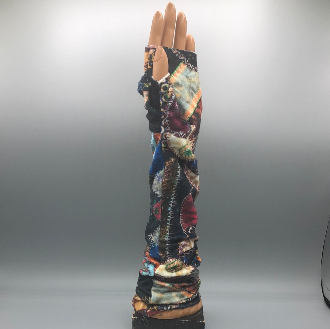 Velour Quilted Art Fingerless Glove