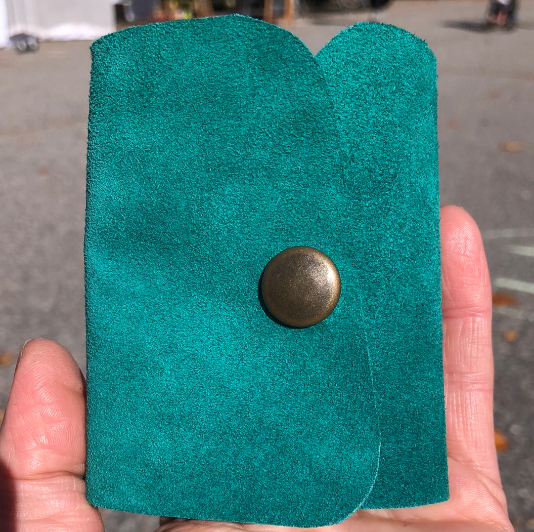 Teal Wokkit: The Leather Wallet for Your Wrist